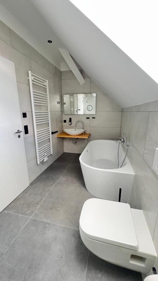 New Nomads Ferienwohnung Am See Zossen Ngoại thất bức ảnh
