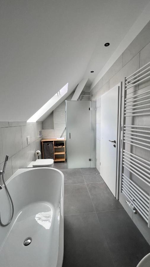 New Nomads Ferienwohnung Am See Zossen Ngoại thất bức ảnh